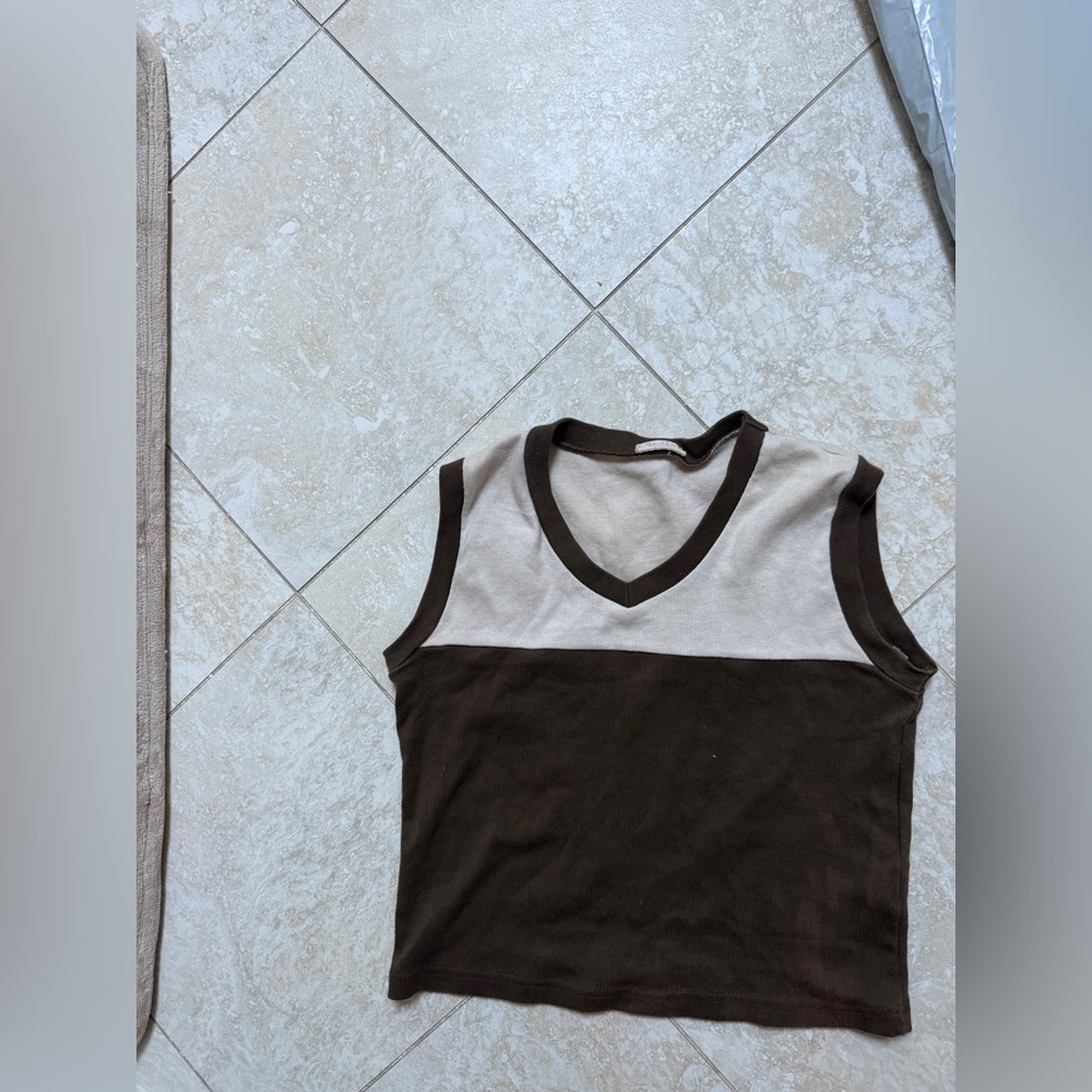 Brandy Melville Brown and white cropped tank top